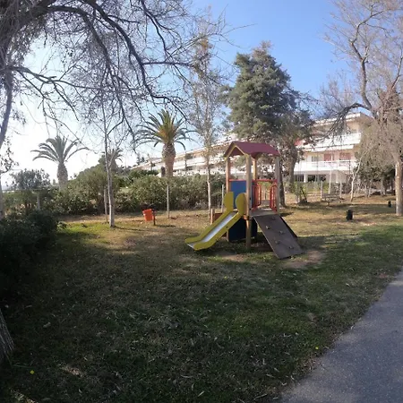Gerakina Coast *