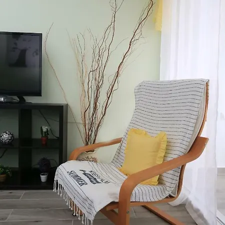 Apartment Gerakina Coast